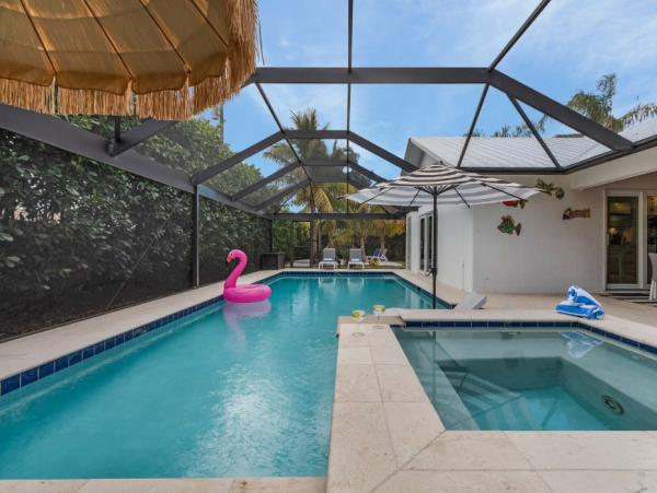 Luxury Cape Coral Retreat - 4 Bedroom Home with Private Pool